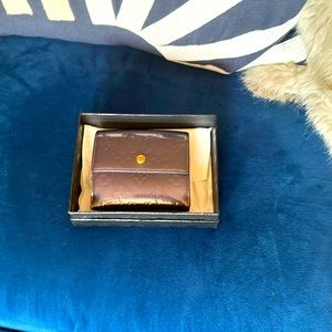 Blue Louis Vuitton Wallet; Monogram; Patent leather